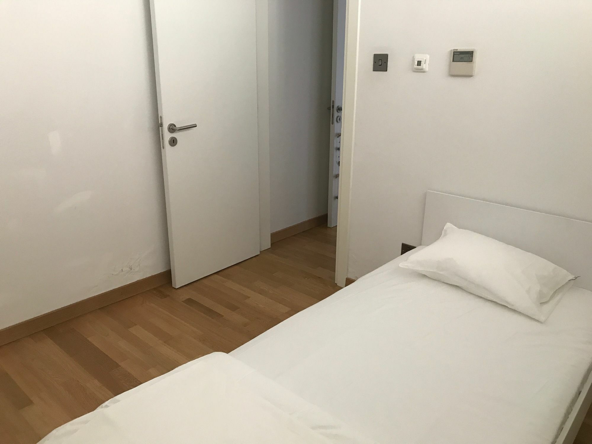 Finikoudes Luxury Apartments Ларнака Екстер'єр фото