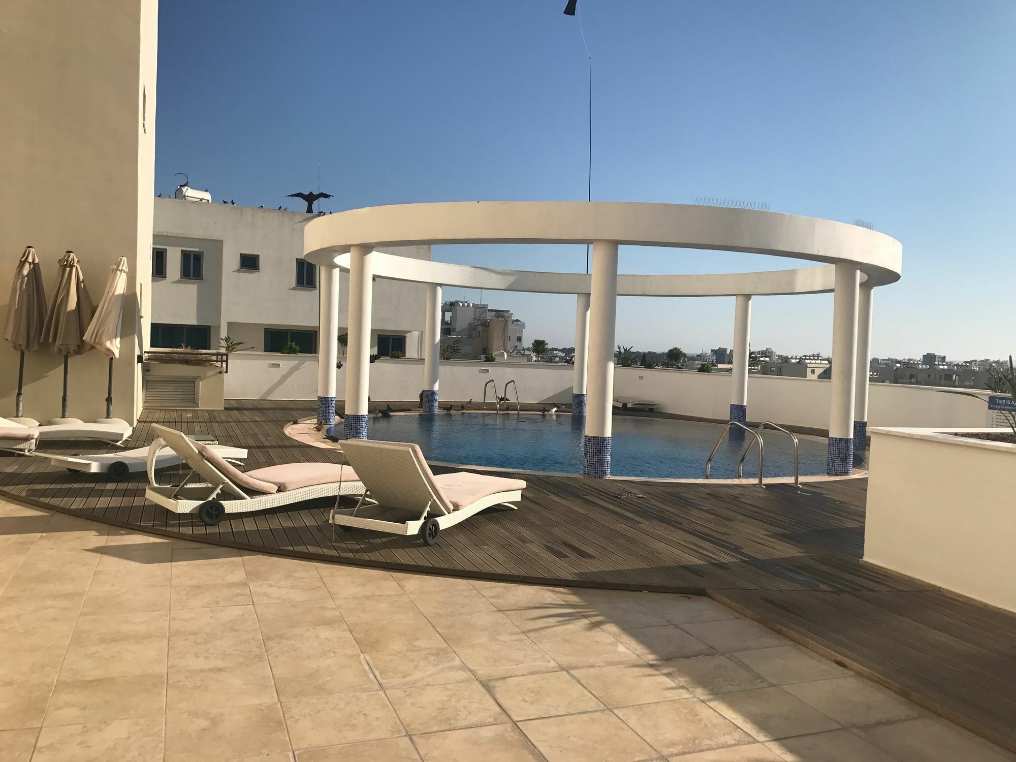 Finikoudes Luxury Apartments Ларнака Екстер'єр фото