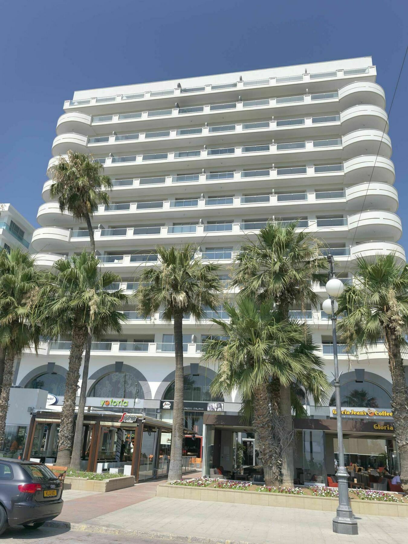Finikoudes Luxury Apartments Ларнака Екстер'єр фото