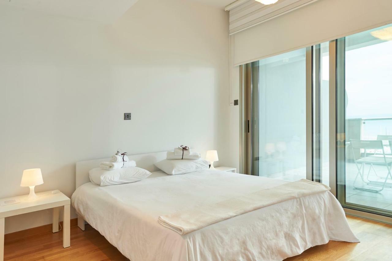 Finikoudes Luxury Apartments Ларнака Екстер'єр фото