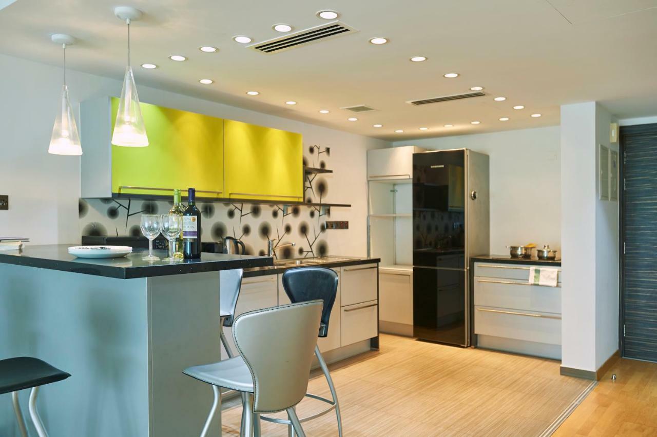 Finikoudes Luxury Apartments Ларнака Екстер'єр фото