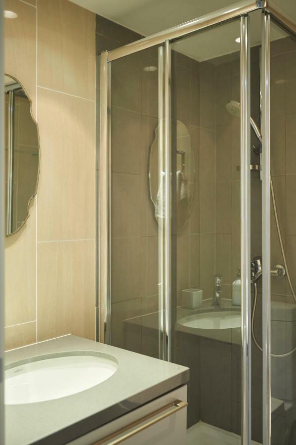 Finikoudes Luxury Apartments Ларнака Екстер'єр фото